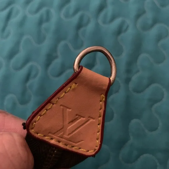 Louis Vuitton -Rare to Find Limited Edition Takashi Murakami Cerises Pochette - Picture 14 of 16